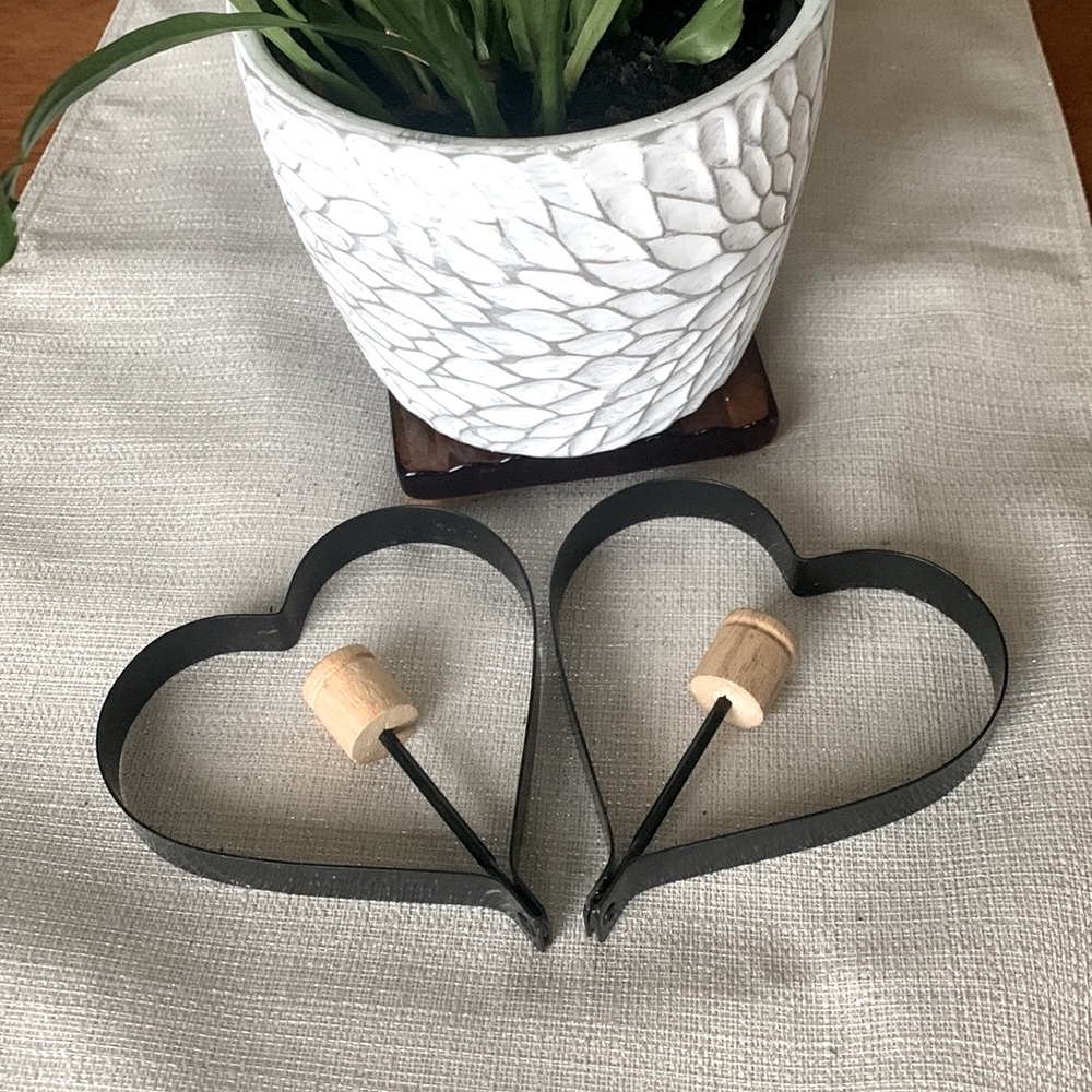 Nonstick Heart Shaped Pancake and Egg Rings 4-Inch Set of 2 Black Norpro